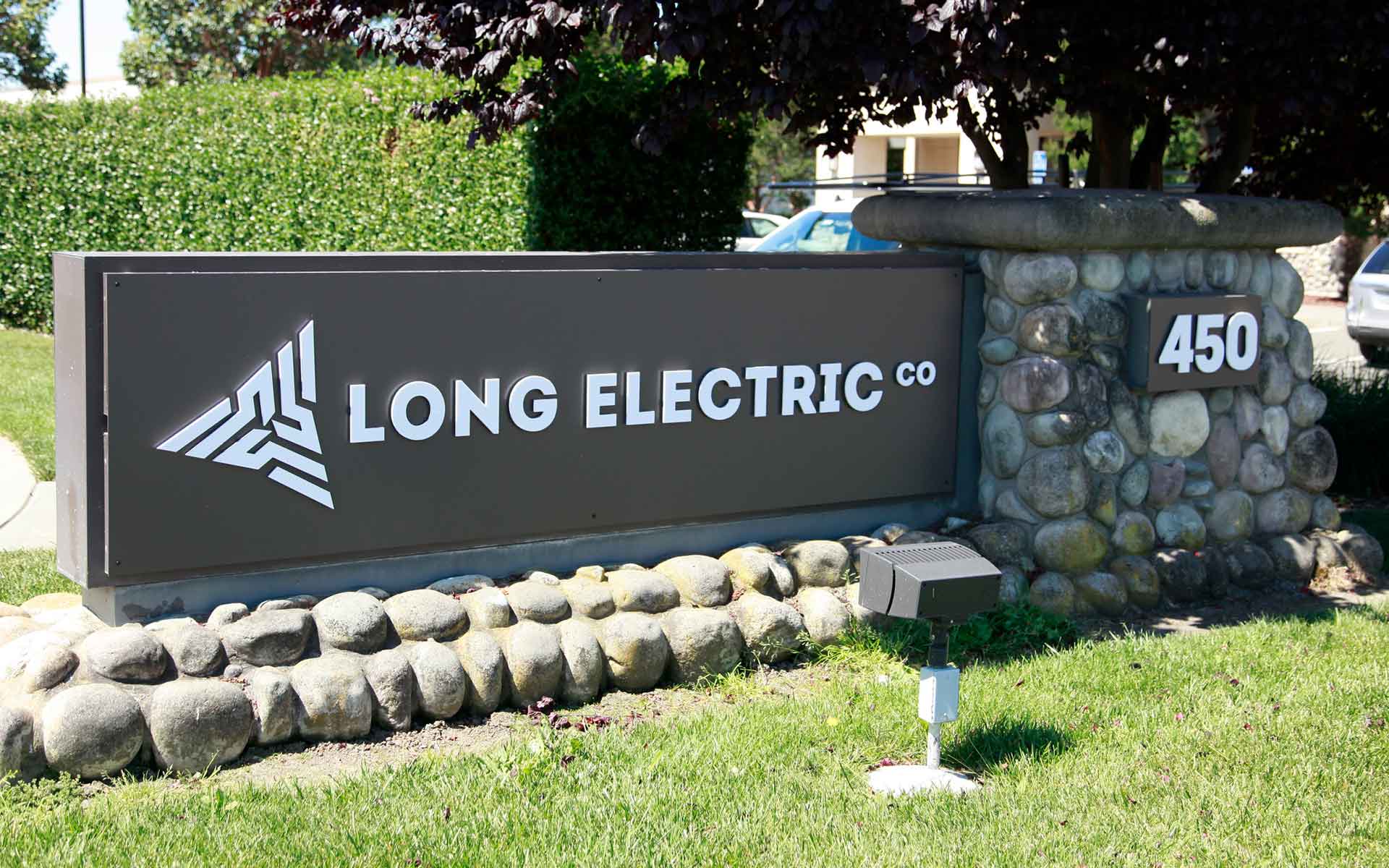 Long Electric sign, view from the street